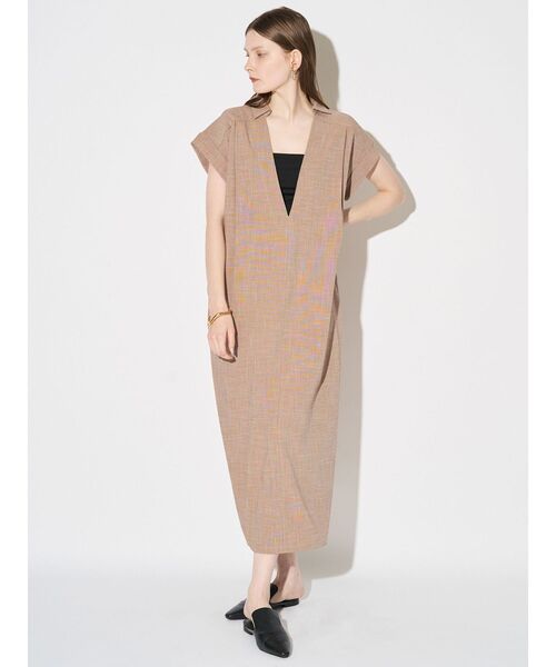 ELENDEEK（エレンディーク）の「スキッパールーズワンピース（ワンピース・レディース・グレー/ブラウン・2/1）」の6枚目の写真