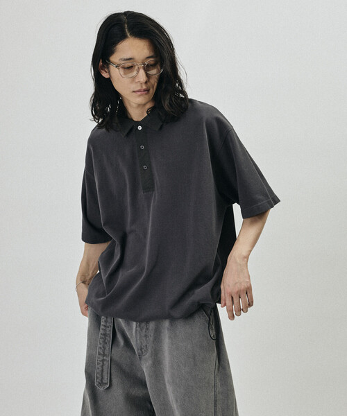Firsthand(ファーストハンド)の「Firsthand/ファーストハンド ビッグシルエット スピンドル ショートスリーブ テックポロ(ポロシャツ・メンズ・チャコールグレー/グレー/ホワイト/ブラック・LARGE/MEDIUM)」の3枚目の写真