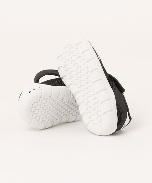 NEW BALANCE(ニューバランス)の「《New Balance》I208(サンダル・キッズ・ベージュ/ピンク/ブラック/ブルー・13.5cm/13.0cm/12.5cm/12.0cm/16.5cm/16.0cm/15.5cm/15.0cm/14.5cm/14.0cm)」の6枚目の写真