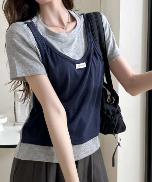 Ada.(エイダ)の「フェイク レイヤード バイカラー タンクトップ ドッキング カットソー(Tシャツ/カットソー・レディース・レッド/ネイビー/ベージュ/グレー・FREE)」の5枚目の写真