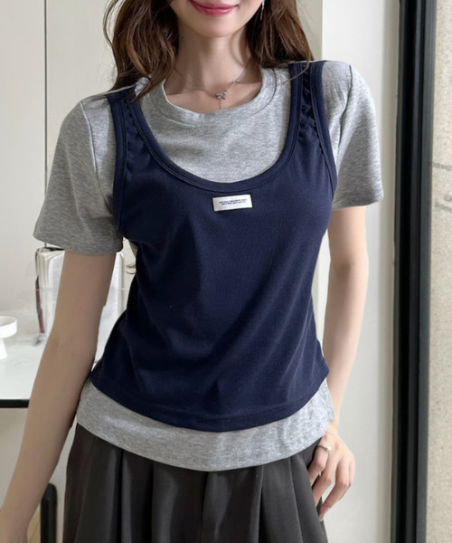Ada.(エイダ)の「フェイク レイヤード バイカラー タンクトップ ドッキング カットソー(Tシャツ/カットソー・レディース・レッド/ネイビー/ベージュ/グレー・FREE)」の7枚目の写真
