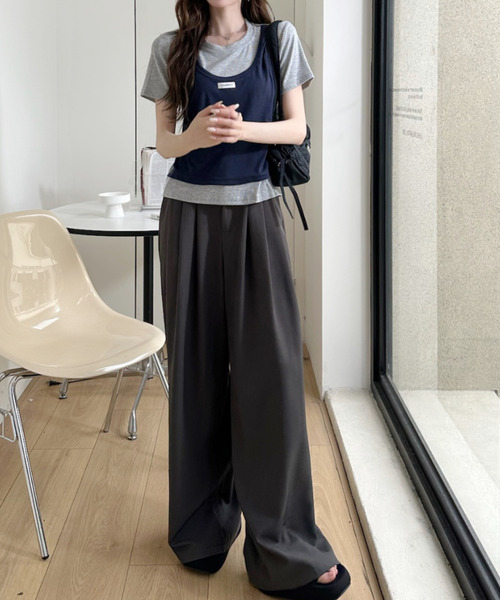 Ada.(エイダ)の「フェイク レイヤード バイカラー タンクトップ ドッキング カットソー(Tシャツ/カットソー・レディース・レッド/ネイビー/ベージュ/グレー・FREE)」の9枚目の写真