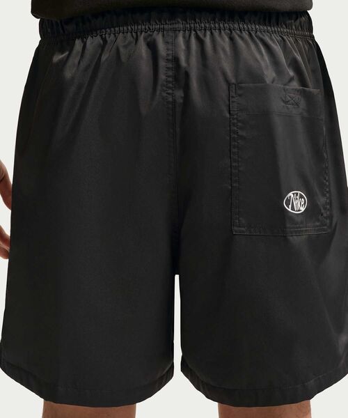 NIKE(ナイキ)の「ナイキ クラブ メンズ ウーブン フロー ショートパンツ / Nike Club Men's Woven Flow Shorts IR6935-010 Black(その他パンツ・メンズ・ブラック・S/XL/L/2XL/M)」の4枚目の写真