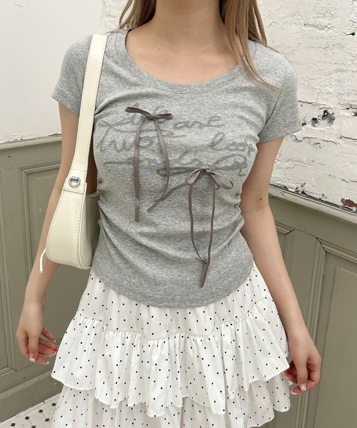 PHILLY(フィリー)の「メッセージリボンTシャツ(Tシャツ/カットソー・レディース・ホワイト/グレー・FREE)」の1枚目の写真