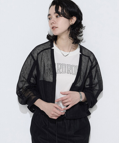 K.T KIYOKO TAKASE(キヨコタカセ)の「【セットアップ対応】リネンシアーラッセル ブルゾン(ブルゾン・レディース・サックスブルー/キナリ/ブラック・9号/11号)」の2枚目の写真