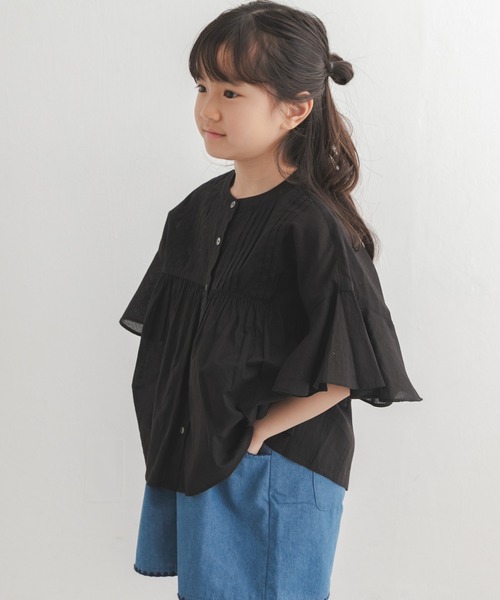 URBAN RESEARCH DOORS(アーバンリサーチドアーズ)の「『親子リンク』コットンボイルピンタックブラウス(KIDS)(シャツ/ブラウス・キッズ・ブラック/ブルー・120/105/135)」の7枚目の写真