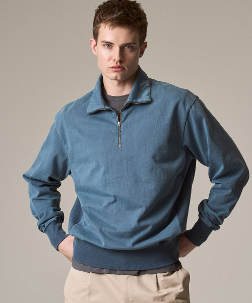 RISE&BELOW(ライズアンドビロー)の「ガーメントダイ ハーフジップ スウェットシャツ BLUE(スウェット・メンズ・その他・MEDIUM/LARGE/X-LARGE)」の3枚目の写真