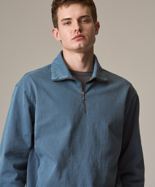 RISE&BELOW(ライズアンドビロー)の「ガーメントダイ ハーフジップ スウェットシャツ BLUE(スウェット・メンズ・その他・MEDIUM/LARGE/X-LARGE)」の5枚目の写真
