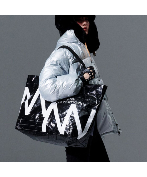 NSWE(ヌシェ)の「リユースバッグ -NSWBAGBK(メッセンジャーバッグ・メンズ・ブラック・ONE SIZE)」の1枚目の写真