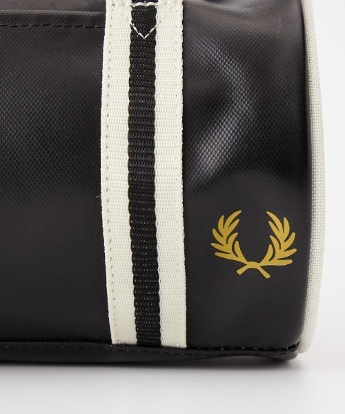 FRED PERRY（フレッドペリー）の「【WEB限定】[FRED PERRY/フレッドペリー] クラシックミニ バレルバッグ（ショルダーバッグ・レディース・ブラック系/ブラック・ONE SIZE）」の21枚目の写真
