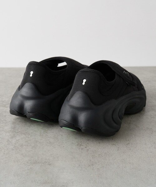 GALLEST(ギャレスト)の「【LACOSTE】SPINOR SANDAL(スニーカー・レディース・ブラック/ホワイト・40/35)」の5枚目の写真
