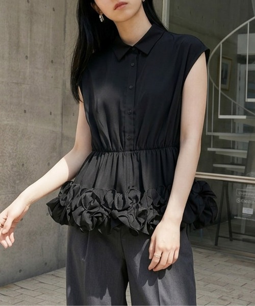 AMELY(エミリー)の「フリルバルーンブラウス(シャツ/ブラウス・レディース・ホワイト/ブラック・フリー)」の1枚目の写真