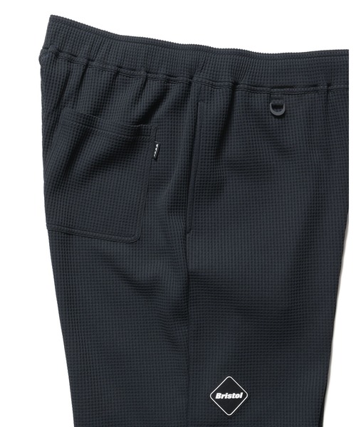 F.C.Real Bristol(エフシーレアルブリストル)の「TECH WAFFLE LOUNGE SHORTS(その他パンツ・メンズ・オフホワイト/ブラック/グレイッシュベージュ・MEDIUM/LARGE/X-LARGE/SMALL)」の9枚目の写真