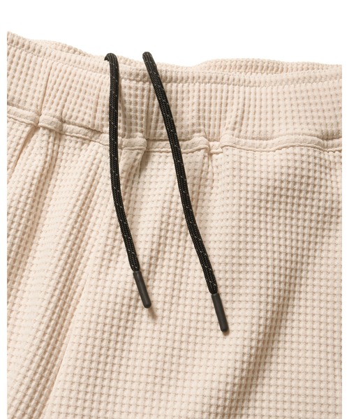 F.C.Real Bristol(エフシーレアルブリストル)の「TECH WAFFLE LOUNGE SHORTS(その他パンツ・メンズ・オフホワイト/ブラック/グレイッシュベージュ・MEDIUM/LARGE/X-LARGE/SMALL)」の16枚目の写真