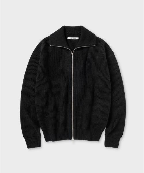 NONBLANK(ノンブランク)の「ルーズフィットジップアップカラーニット_BLACK(ニット/セーター・メンズ・ブラック・MEDIUM/LARGE/X-LARGE)」の1枚目の写真
