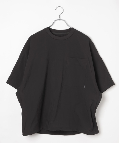 HEREIAM(ヘレイアム)の「【HEREIAM MEN】速乾&イージーケア&接触冷感&軽量/マイクロメッシュプルオーバー(Tシャツ/カットソー・メンズ・チャコール/ブラック・MEDIUM/LARGE)」の6枚目の写真