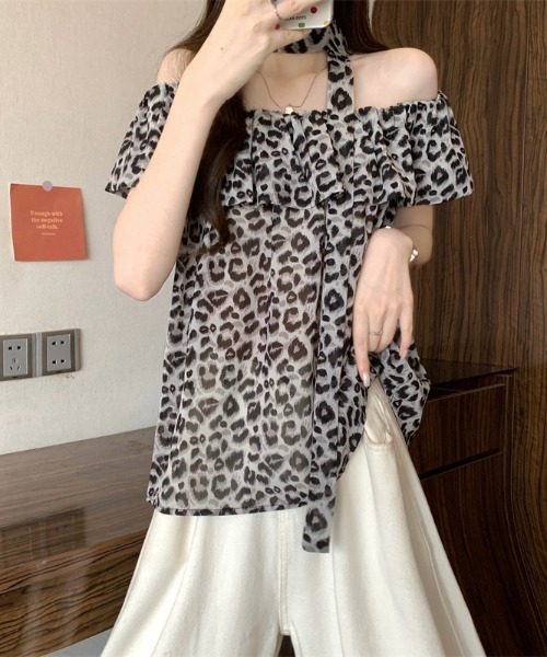 LUCPY(ラクピー)の「レオパード柄オフショルダーフリルブラウス(シャツ/ブラウス・レディース・レオパード/その他・FREE)」の3枚目の写真