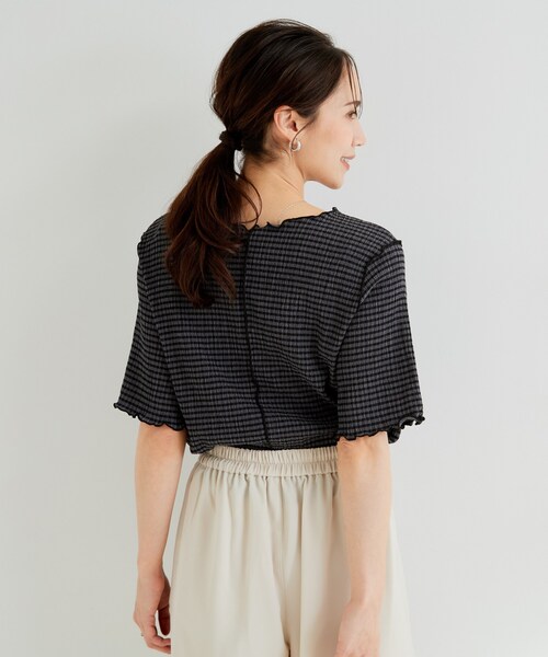 SHOO・LA・RUE(シューラルー)の「カット楊柳ギンガムメローT(Tシャツ/カットソー・レディース・ホワイト系4/チャコールグレー・01/02/04/03)」の13枚目の写真