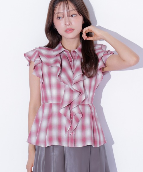 JILL by JILL STUART(ジルバイジルスチュアート)の「襟付きラッフルブラウス(シャツ/ブラウス・レディース・レッド系その他/ブラック系その他/ブルー系その他・FREE)」の4枚目の写真