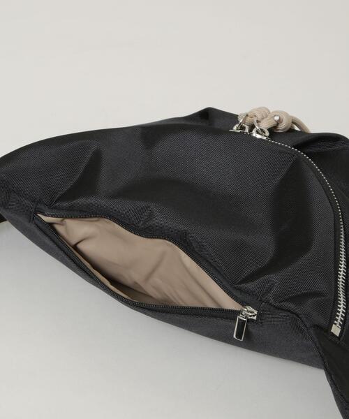OUTDOOR PRODUCTS(アウトドアプロダクツ)の「OUTDOOR PRODUCTS/【別注】OUTDOOR PRODUCTS Sling Bag(ボディバッグ/ウエストポーチ・レディース・ベージュ/ブラック・F)」の8枚目の写真