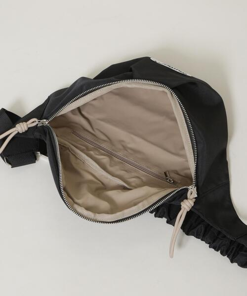 OUTDOOR PRODUCTS(アウトドアプロダクツ)の「OUTDOOR PRODUCTS/【別注】OUTDOOR PRODUCTS Sling Bag(ボディバッグ/ウエストポーチ・レディース・ベージュ/ブラック・F)」の9枚目の写真
