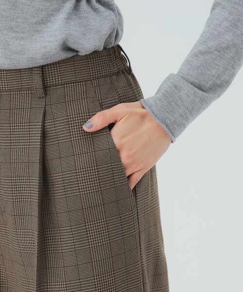 BEAMS HEART(ビームスハート)の「グレンチェック ワイドパンツ(スラックス・レディース・ブラウン/グレー・SMALL/MEDIUM)」の13枚目の写真