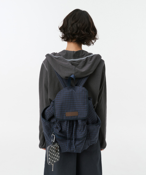 OHESHIO(オヘシオ)の「CONTRAST BACKPACK, NAVY CHECK(バックパック/リュック・レディース・その他・FREE)」の11枚目の写真