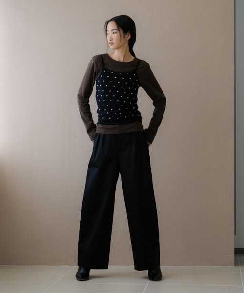 SHENERY(シーナリー)の「【LUALY】タックチノパンツ(チノパンツ・レディース・ブラック/ベージュ・38/36)」の4枚目の写真