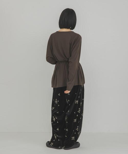 KBF(ケイビーエフ)の「ルーズシアートップス+ストラップ(Tシャツ/カットソー・レディース・ベージュ/ブラウン/オフホワイト・ONE)」の18枚目の写真