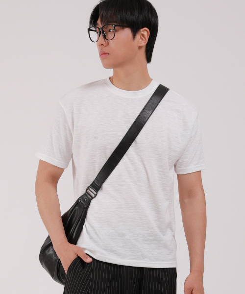 DEVELOVE(デヴローブ)の「スラブラウンド半袖Tシャツ_アイボリー(Tシャツ/カットソー・メンズ・アイボリー・LARGE/MEDIUM/XX-LARGE/X-LARGE)」の2枚目の写真