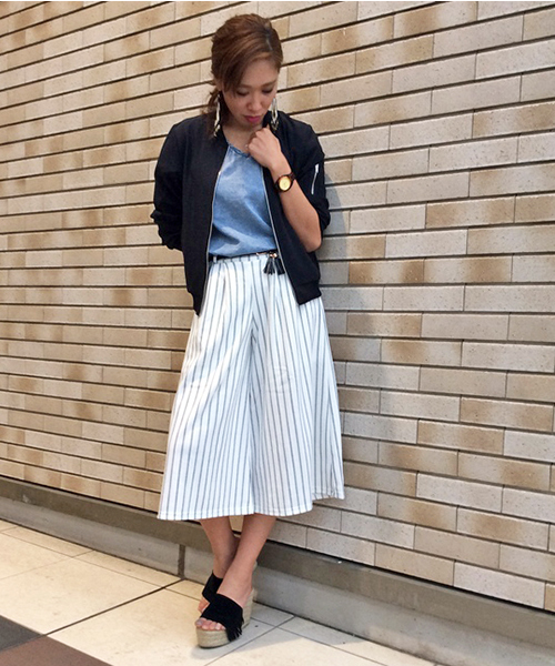 VENCEEXCHANGE（ヴァンスエクスチェンジ）の「タッセルベルト付きカットガウチョパンツ（その他パンツ・レディース・ホワイト/オフホワイト/ダークグリーン/ブルー/ブラック/コーラル・MEDIUM）」の2枚目の写真