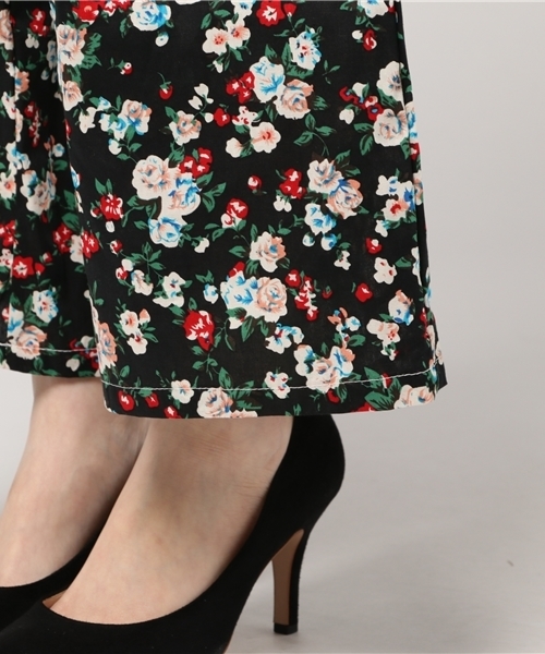 MERLOT（メルロー）の「ギンガムチェックx花柄リメイク風パッチワークウエストフリルパンツ5934（その他パンツ・レディース・ブラック/レッド/ブルー・FREE）」の11枚目の写真