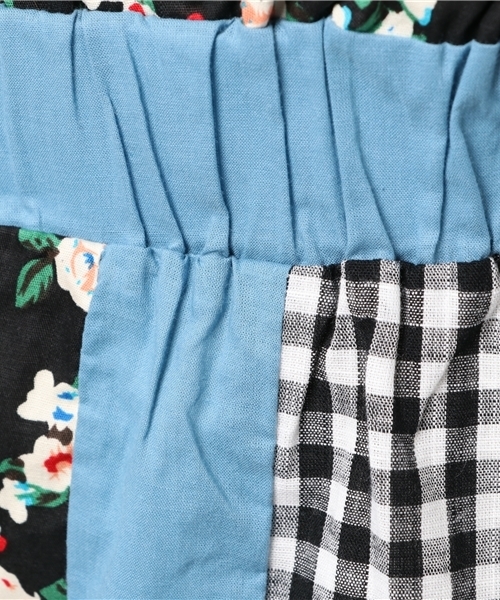MERLOT（メルロー）の「ギンガムチェックx花柄リメイク風パッチワークウエストフリルパンツ5934（その他パンツ・レディース・ブラック/レッド/ブルー・FREE）」の4枚目の写真