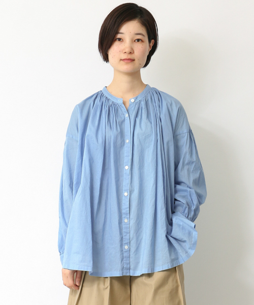 かぐれ（カグレ）の「かぐれ コットンラミーのブラウス（シャツ/ブラウス・レディース・オフホワイト/ライトブルー/ネイビー・FREE）」の2枚目の写真