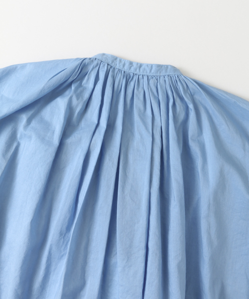 かぐれ（カグレ）の「かぐれ コットンラミーのブラウス（シャツ/ブラウス・レディース・オフホワイト/ライトブルー/ネイビー・FREE）」の15枚目の写真