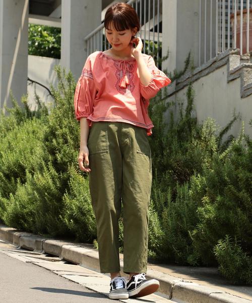 Another Edition（アナザーエディション）の「エンブロイダリープルオーバー ◆（シャツ/ブラウス・レディース・オフホワイト/ブラック/オレンジ・FREE）」の7枚目の写真