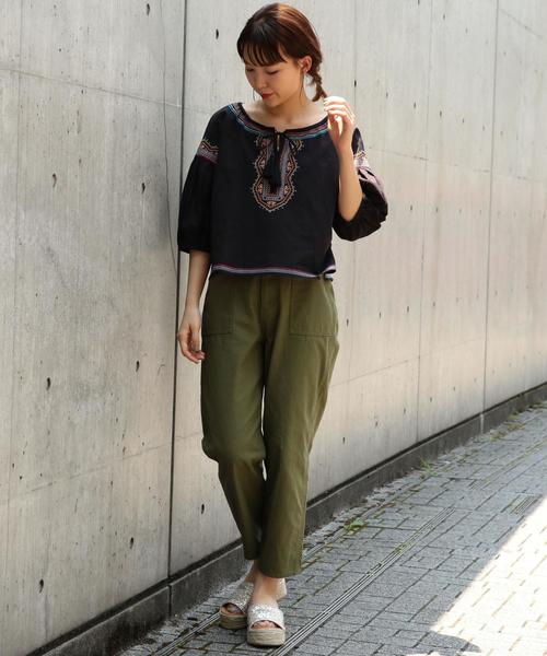 Another Edition（アナザーエディション）の「エンブロイダリープルオーバー ◆（シャツ/ブラウス・レディース・オフホワイト/ブラック/オレンジ・FREE）」の8枚目の写真