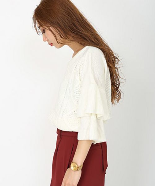 ENVYM（アンビー）の「ティアードシアースリーブケーブルＫＮＩＴ（ニット/セーター・レディース・ホワイト/ブラック/グリーン/ボルドー・FREE）」の10枚目の写真