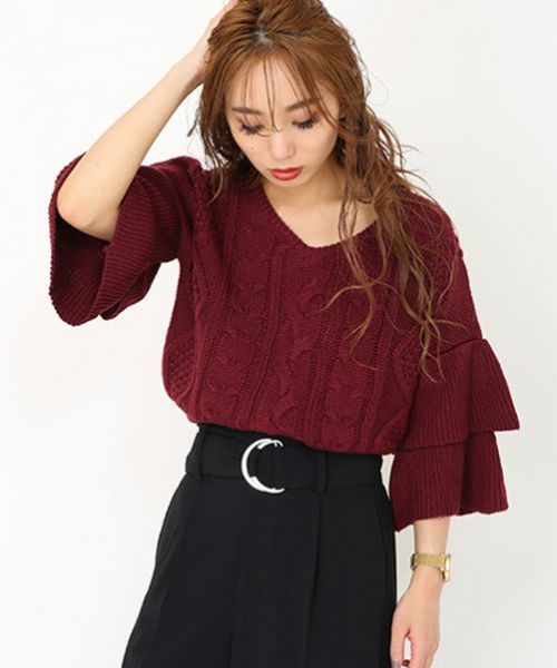 ENVYM（アンビー）の「ティアードシアースリーブケーブルＫＮＩＴ（ニット/セーター・レディース・ホワイト/ブラック/グリーン/ボルドー・FREE）」の12枚目の写真