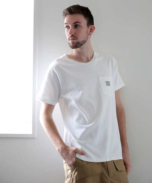 Denime（ドゥニーム）の「ヘビーウェイト天竺ピグメントポケットTシャツ（Tシャツ/カットソー・メンズ・オレンジ/ベージュ/ブラック/グリーン/オフホワイト・LARGE/MEDIUM/X-LARGE）」の13枚目の写真