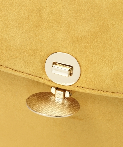 A part by（アパートバイ）の「スエードショルダーBAG 773425（ショルダーバッグ・レディース・イエロー/アイボリー・FREE）」の3枚目の写真