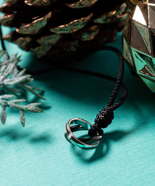 Paul Smith（ポールスミス）の「DOUBLE RING STRING NECKLACE / 280967 210N（ネックレス）」 WEAR