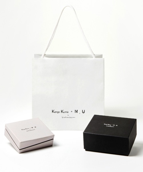 Kengo Kuma + MA,YU (ケンゴ クマ プラス マユ )の「ケンゴ クマ プラス マユ イヤリング(イヤリング・レディース・イエローゴールド・ONE SIZE)」の3枚目の写真