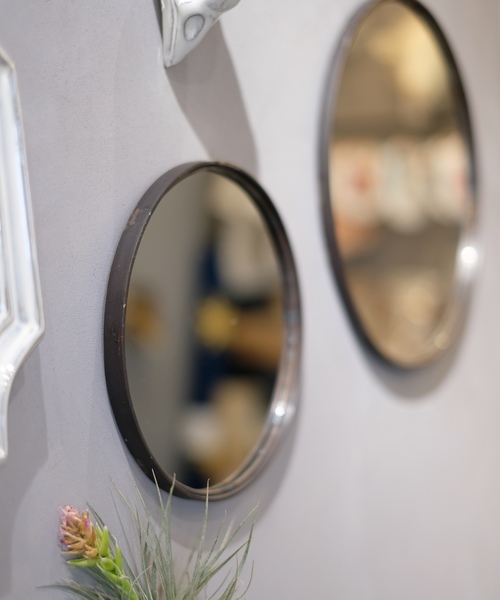 WEST VILLAGE TOKYO（ウェストビレッジトーキョー）の「ROUND MIRROR(L)　ラウンドミラーLサイズ（ミラー・レディース・その他・LARGE）」の6枚目の写真