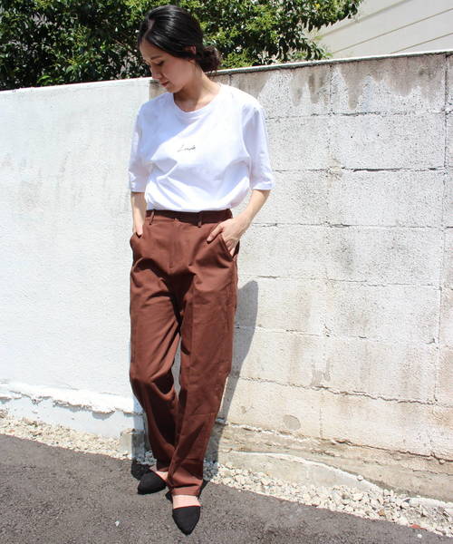 ottilie(オティーリエ)の「ちびLUCKプリントTシャツ(Tシャツ/カットソー・レディース・オフホワイト/ブラック/チャコールグレー/ピンク・FREE)」の5枚目の写真