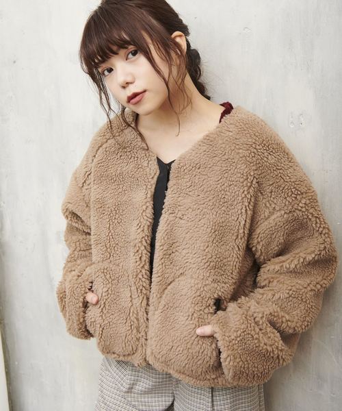 OLIVE des OLIVE（オリーブデオリーブ）の「[WEB限定] ボアVネックブルゾン（ブルゾン・レディース・ブラウン/キナリ・FREE）」の3枚目の写真