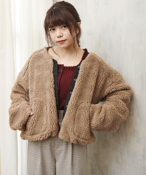 OLIVE des OLIVE（オリーブデオリーブ）の「[WEB限定] ボアVネックブルゾン（ブルゾン・レディース・ブラウン/キナリ・FREE）」の4枚目の写真