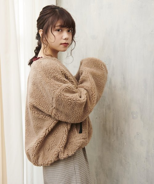 OLIVE des OLIVE（オリーブデオリーブ）の「[WEB限定] ボアVネックブルゾン（ブルゾン・レディース・ブラウン/キナリ・FREE）」の6枚目の写真
