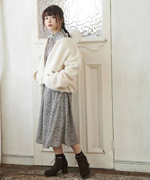 OLIVE des OLIVE（オリーブデオリーブ）の「[WEB限定] ボアVネックブルゾン（ブルゾン・レディース・ブラウン/キナリ・FREE）」の20枚目の写真