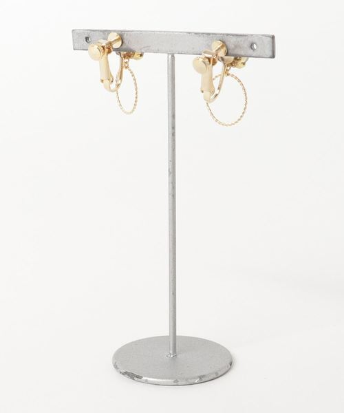 tone(トーン)の「【nocca】jewelry ring earring(イヤリング・レディース・ホワイト/ピンク/ブルー・FREE)」の4枚目の写真